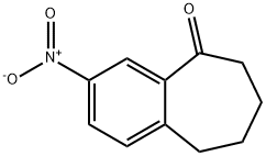 3-ニトロ-6,7,8,9-テトラヒドロ-5H-ベンゾシクロヘプテン-5-オン 化学構造式
