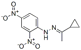 1-[1-[2-(2,4-ジニトロフェニル)ヒドラゾノ]エチル]シクロプロパン 化学構造式