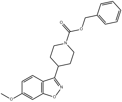 6-メトキシ-3-[4-(N-ベンジルオキシカルボニル)ピペリジニル]-1,2-ベンゾイソキサゾール 化学構造式