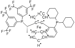 (S)-1-{(S)-2-[2-(DICYCLOHEXYLPHOSPHINO)PHENYL]FERROCENYL}ETHYLBIS[3,5-BIS(TRIFLU Struktur