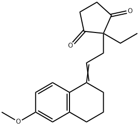 2-[2-(3,4-ジヒドロ-6-メトキシナフタレン-1(2H)-イリデン)エチル]-2-エチル-1,3-シクロペンタンジオン 化学構造式