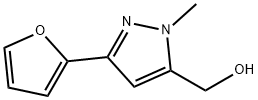 [3-(2-フリル)-1-メチル-1H-ピラゾール-5-イル]メタノール 化学構造式
