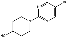 1-(5-ブロモピリミジン-2-イル)-4-ピペリジノール 化学構造式