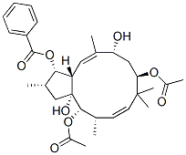 (1S,2S,3aR,4S,5S,6E,9R,11R,12E,13aS)-1,2,3,4,5,8,9,10,11,13a-Decahydro-2,5,8,8,12-pentamethyl-3aH-cyclopentacyclododecene-1,3a,4,9,11-pentol 4,9-diacetate 1-benzoate 结构式