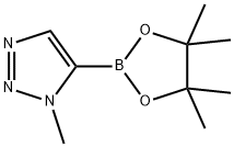 1-Methyl-5-(4,4,5,5-tetramethyl-1,3,2-dioxaborolan-2-yl)-1H-1,2,3-triazole Struktur