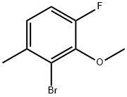 2-ブロモ-4-フルオロ-3-メトキシ-1-メチルベンゼン 化学構造式