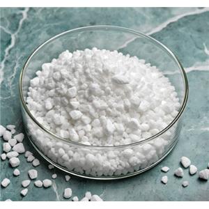 4(1H)-Pyrimidinone, 2-chloro- (9CI)