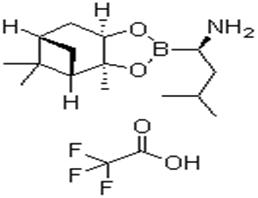 (aR,3aS,4S,6S,7aR)-六氢-3a,8,8-三甲基-alpha-(2-甲基丙基) -4,6-甲桥-1,3,2-苯并二氧硼烷-2-甲胺 2,2,2-三氟乙酸盐